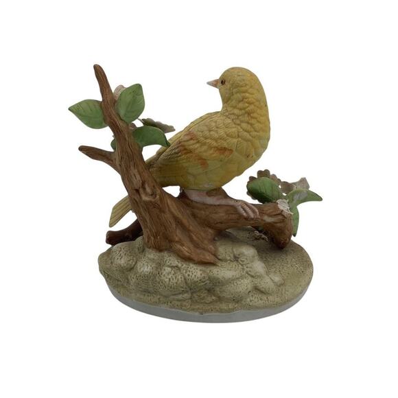 Royal Crown J. Byron Signed Yellow Canary Bird Porcelain Figurine - Picture 3 of 7